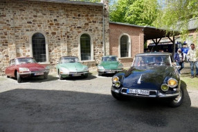 4 x Citroen DS